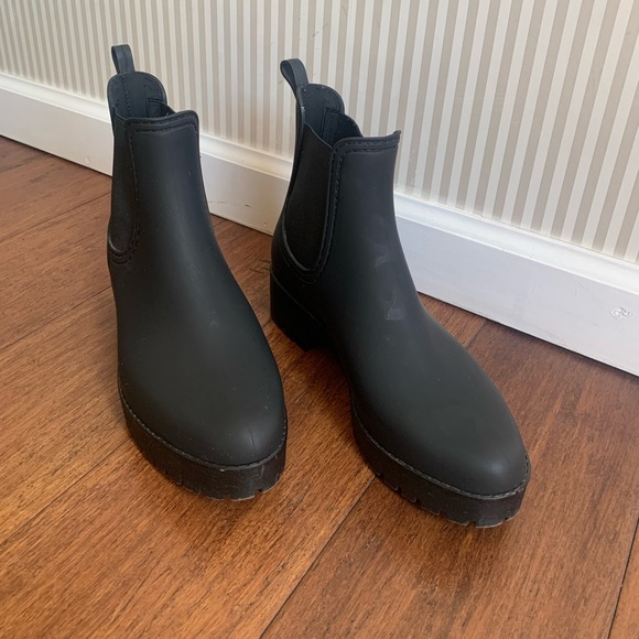 Jeffrey Campbell Cloudy Waterproof Chelsea Rain Boot Matte Black - Picture 5 of 9